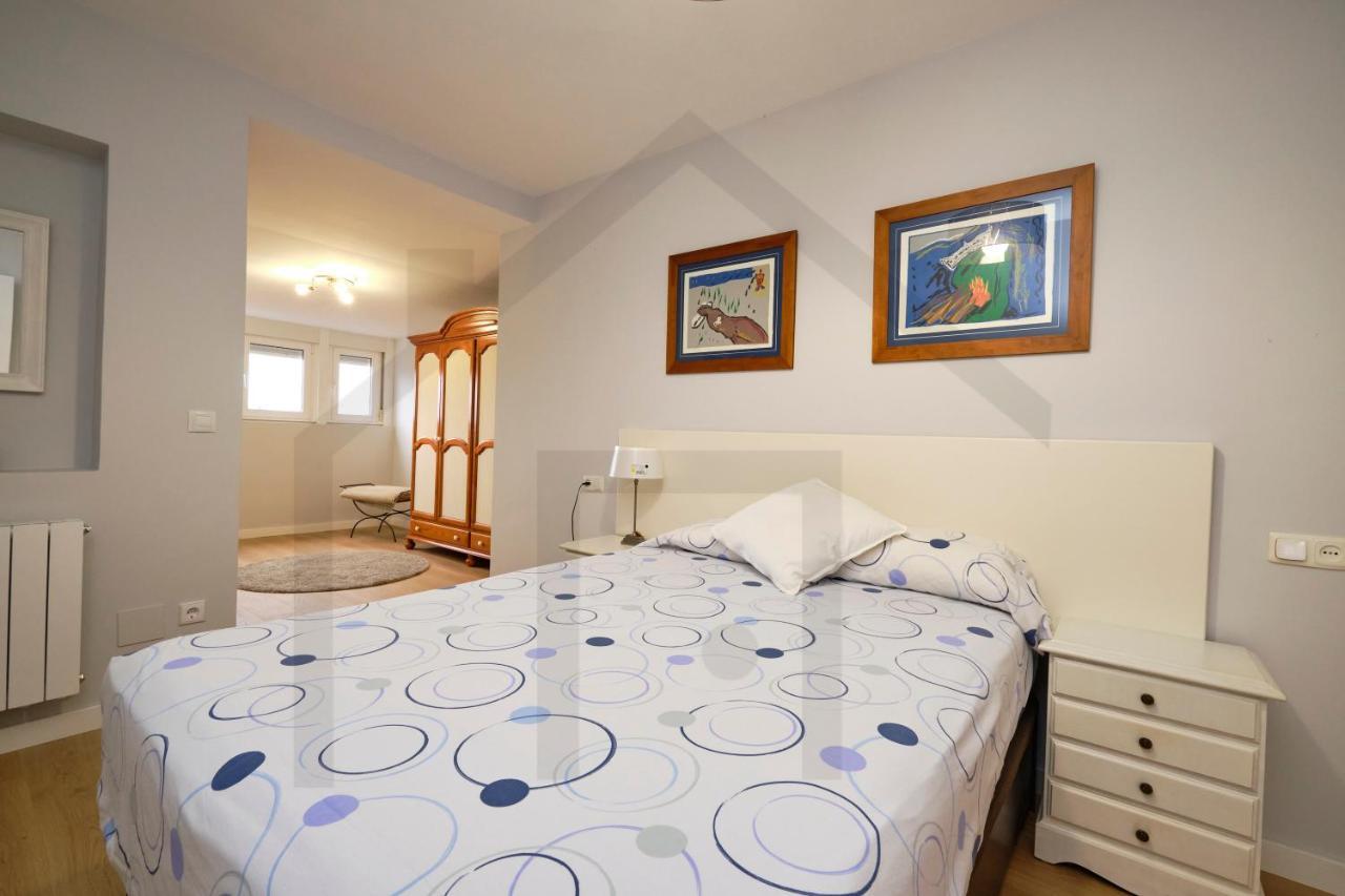 Espectacular Ático a un paso del Centro de Gijón Bed and Breakfast Exterior foto
