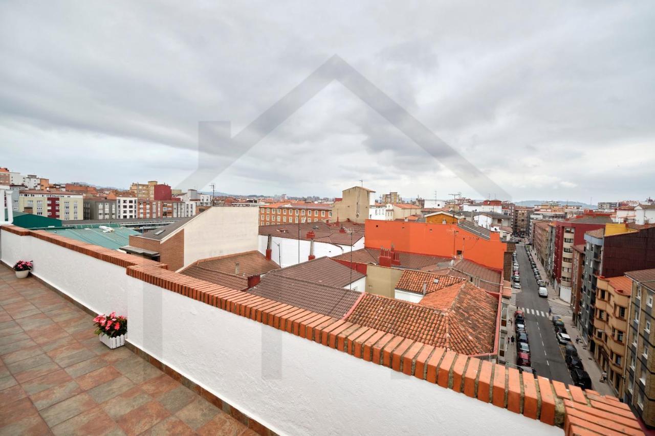 Espectacular Ático a un paso del Centro de Gijón Bed and Breakfast Exterior foto